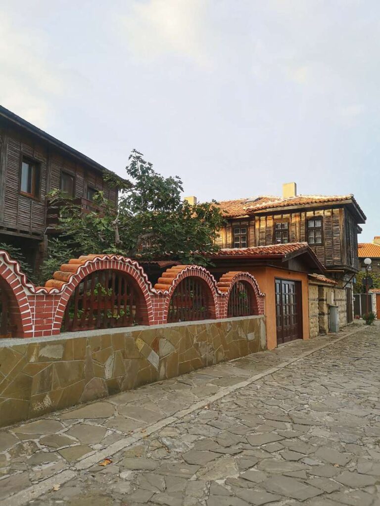 старият град, Поморие